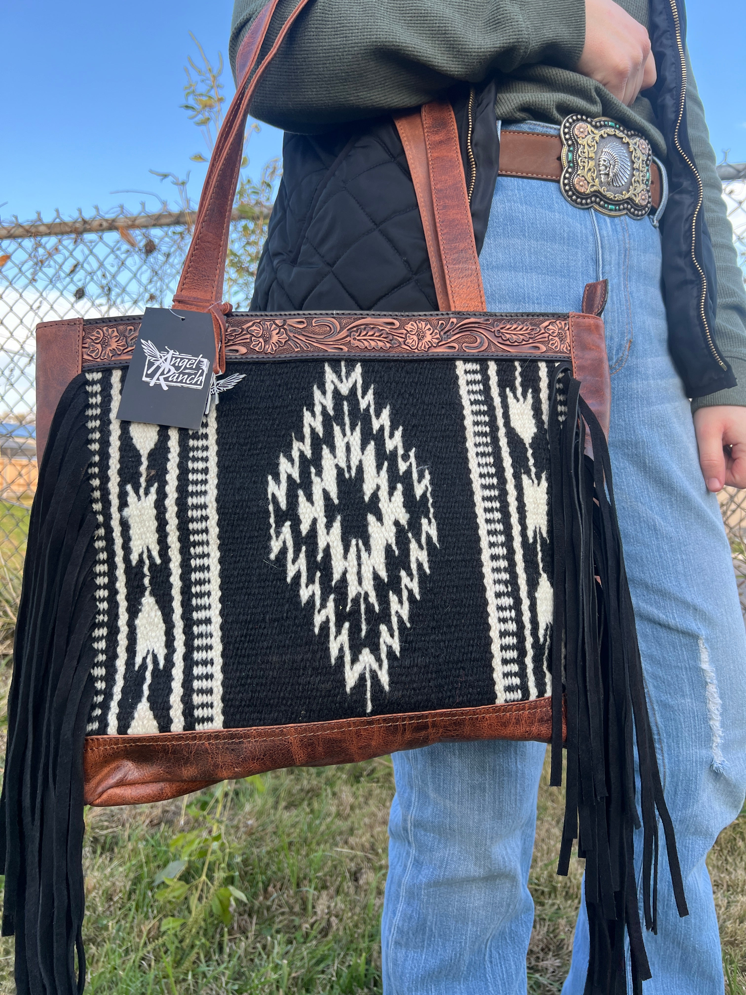 Angel Ranch Dixie Conceal Carry Aztec Fringe Tote D330004897