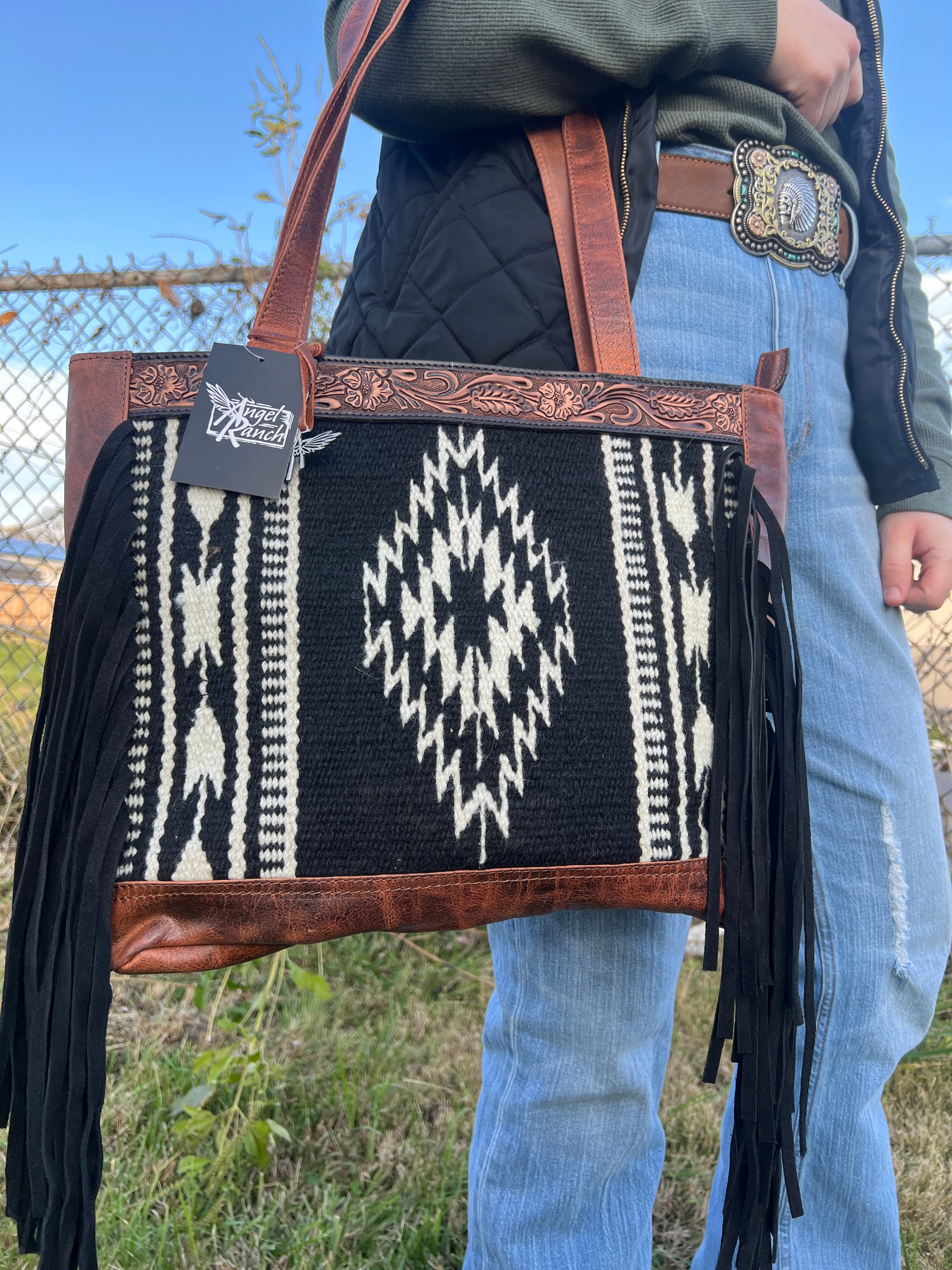 Angel Ranch Dixie Conceal Carry Aztec Fringe Tote D330004897