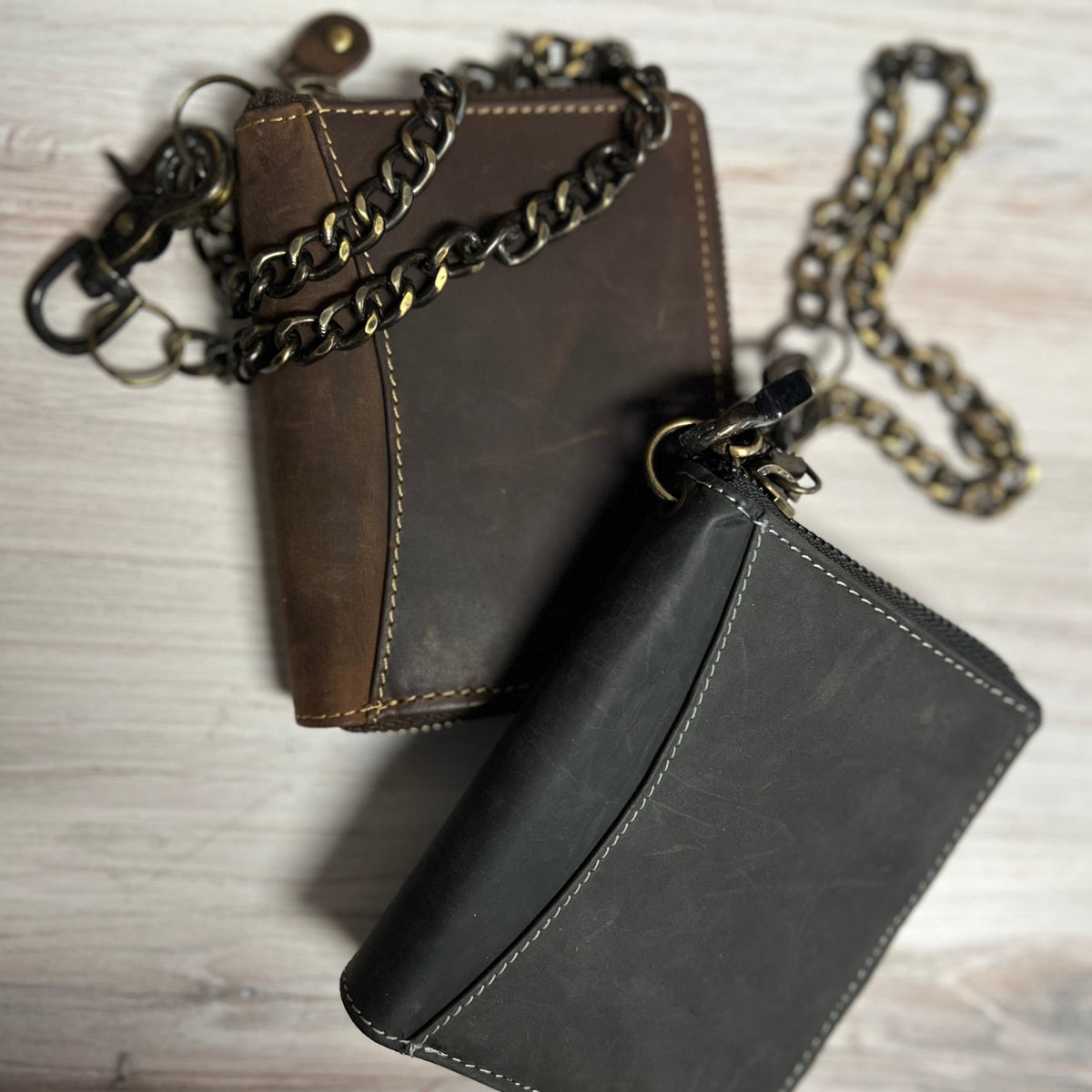 Classic Look Small Trucker Zip Wallet with Chain 51360 — Boyers