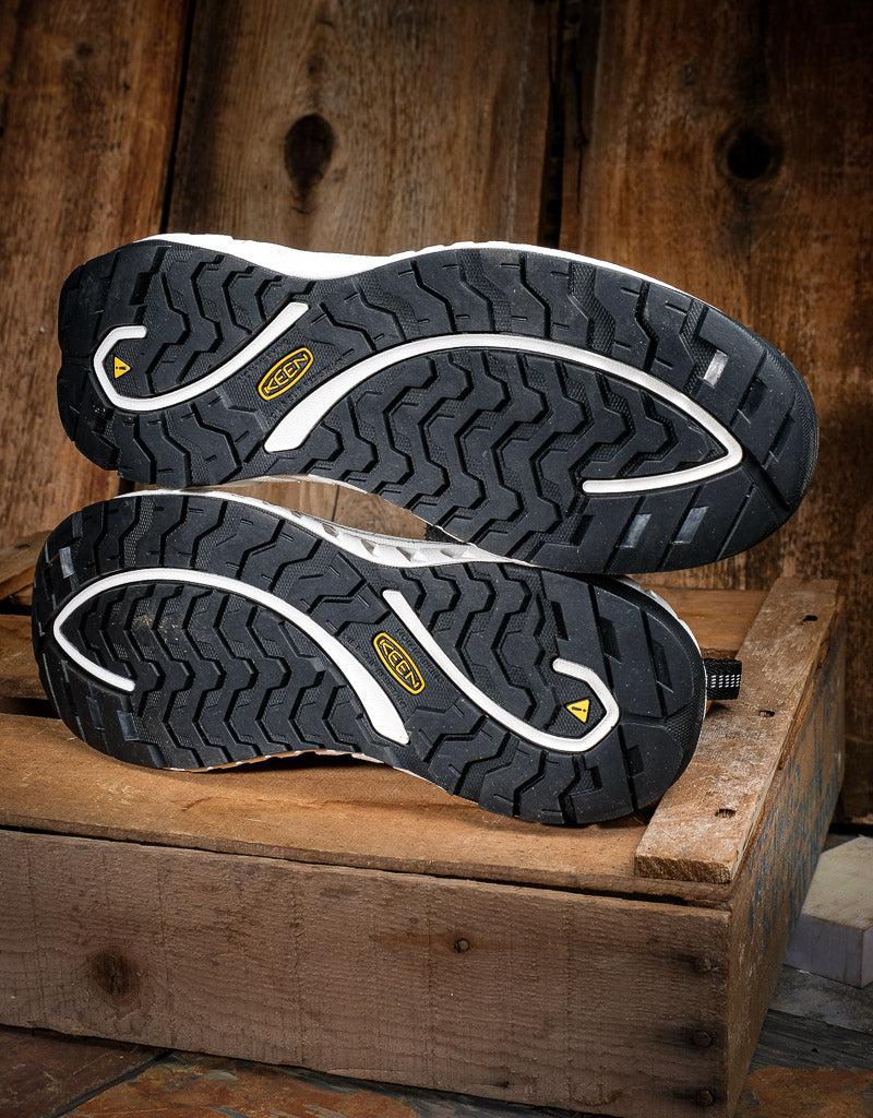 Keen sole with black tread pattern