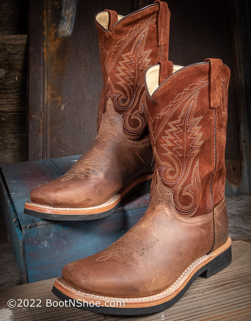 Distressed brown hotsell leather boots mens